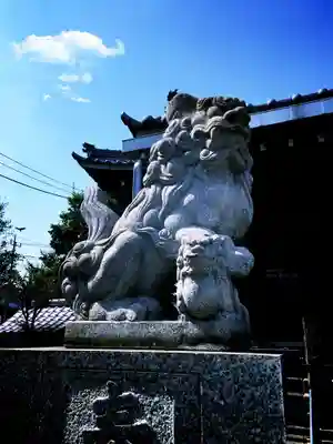 新城神社の狛犬