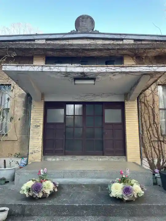長元寺の{uncategorized: "未分類", other: "その他", undefined: "問題あり", building: "その他建物", grave: "お墓", sacred_gate: "鳥居", guardian: "狛犬", statue: "像", buddha: "仏像", history: "歴史", nature: "自然", garden: "庭園", animal: "動物", pagoda: "塔", temizu: "手水舎", mountain_gate: "山門・神門", sanctuary: "本殿・本堂", subordinate: "末社・摂社", art: "芸術", scenery: "景色", jizo: "地蔵", ema: "絵馬", goshuin: "御朱印", omikuji: "おみくじ", items: "授与品その他", amulet: "お守り", goshuincho: "御朱印帳", eats: "食事", festival: "お祭り", votive_dance: "神楽", shichigosan: "七五三参", wedding: "結婚式", experience: "体験その他", initially: "初詣", around: "周辺", anti_infection: "感染症対策"}