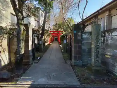 威光稲荷堂のその他建物