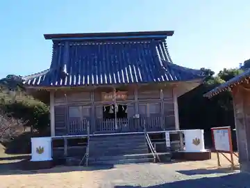 布良崎神社の本殿・本堂