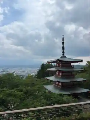 新倉富士浅間神社(山梨県)