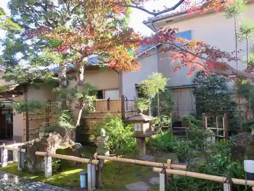 常性寺の庭園