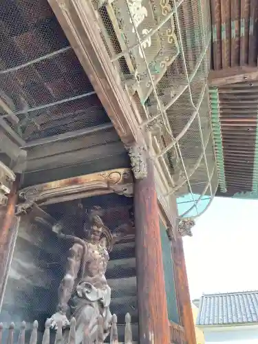 善光寺の{uncategorized: "未分類", other: "その他", undefined: "問題あり", building: "その他建物", grave: "お墓", sacred_gate: "鳥居", guardian: "狛犬", statue: "像", buddha: "仏像", history: "歴史", nature: "自然", garden: "庭園", animal: "動物", pagoda: "塔", temizu: "手水舎", mountain_gate: "山門・神門", sanctuary: "本殿・本堂", subordinate: "末社・摂社", art: "芸術", scenery: "景色", jizo: "地蔵", ema: "絵馬", goshuin: "御朱印", omikuji: "おみくじ", items: "授与品その他", amulet: "お守り", goshuincho: "御朱印帳", eats: "食事", festival: "お祭り", votive_dance: "神楽", shichigosan: "七五三参", wedding: "結婚式", experience: "体験その他", initially: "初詣", around: "周辺", anti_infection: "感染症対策"}