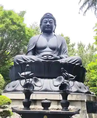 乗蓮寺の{uncategorized: "未分類", other: "その他", undefined: "問題あり", building: "その他建物", grave: "お墓", sacred_gate: "鳥居", guardian: "狛犬", statue: "像", buddha: "仏像", history: "歴史", nature: "自然", garden: "庭園", animal: "動物", pagoda: "塔", temizu: "手水舎", mountain_gate: "山門・神門", sanctuary: "本殿・本堂", subordinate: "末社・摂社", art: "芸術", scenery: "景色", jizo: "地蔵", ema: "絵馬", goshuin: "御朱印", omikuji: "おみくじ", items: "授与品その他", amulet: "お守り", goshuincho: "御朱印帳", eats: "食事", festival: "お祭り", votive_dance: "神楽", shichigosan: "七五三参", wedding: "結婚式", experience: "体験その他", initially: "初詣", around: "周辺", anti_infection: "感染症対策"}