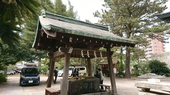 鳥飼八幡宮の手水舎