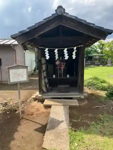 境香取神社の{uncategorized: "未分類", other: "その他", undefined: "問題あり", building: "その他建物", grave: "お墓", sacred_gate: "鳥居", guardian: "狛犬", statue: "像", buddha: "仏像", history: "歴史", nature: "自然", garden: "庭園", animal: "動物", pagoda: "塔", temizu: "手水舎", mountain_gate: "山門・神門", sanctuary: "本殿・本堂", subordinate: "末社・摂社", art: "芸術", scenery: "景色", jizo: "地蔵", ema: "絵馬", goshuin: "御朱印", omikuji: "おみくじ", items: "授与品その他", amulet: "お守り", goshuincho: "御朱印帳", eats: "食事", festival: "お祭り", votive_dance: "神楽", shichigosan: "七五三参", wedding: "結婚式", experience: "体験その他", initially: "初詣", around: "周辺", anti_infection: "感染症対策"}