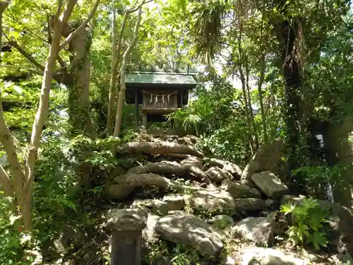 久里浜八幡神社の末社・摂社