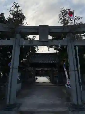 湊八坂神社の{uncategorized: "未分類", other: "その他", undefined: "問題あり", building: "その他建物", grave: "お墓", sacred_gate: "鳥居", guardian: "狛犬", statue: "像", buddha: "仏像", history: "歴史", nature: "自然", garden: "庭園", animal: "動物", pagoda: "塔", temizu: "手水舎", mountain_gate: "山門・神門", sanctuary: "本殿・本堂", subordinate: "末社・摂社", art: "芸術", scenery: "景色", jizo: "地蔵", ema: "絵馬", goshuin: "御朱印", omikuji: "おみくじ", items: "授与品その他", amulet: "お守り", goshuincho: "御朱印帳", eats: "食事", festival: "お祭り", votive_dance: "神楽", shichigosan: "七五三参", wedding: "結婚式", experience: "体験その他", initially: "初詣", around: "周辺", anti_infection: "感染症対策"}