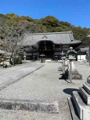 根来寺の{uncategorized: "未分類", other: "その他", undefined: "問題あり", building: "その他建物", grave: "お墓", sacred_gate: "鳥居", guardian: "狛犬", statue: "像", buddha: "仏像", history: "歴史", nature: "自然", garden: "庭園", animal: "動物", pagoda: "塔", temizu: "手水舎", mountain_gate: "山門・神門", sanctuary: "本殿・本堂", subordinate: "末社・摂社", art: "芸術", scenery: "景色", jizo: "地蔵", ema: "絵馬", goshuin: "御朱印", omikuji: "おみくじ", items: "授与品その他", amulet: "お守り", goshuincho: "御朱印帳", eats: "食事", festival: "お祭り", votive_dance: "神楽", shichigosan: "七五三参", wedding: "結婚式", experience: "体験その他", initially: "初詣", around: "周辺", anti_infection: "感染症対策"}