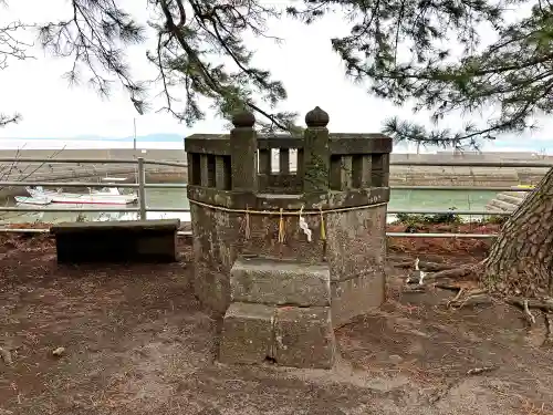 猛島神社の建物その他