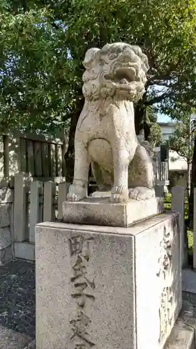 岡山神社の狛犬