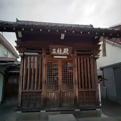 西之宮稲荷神社の末社・摂社