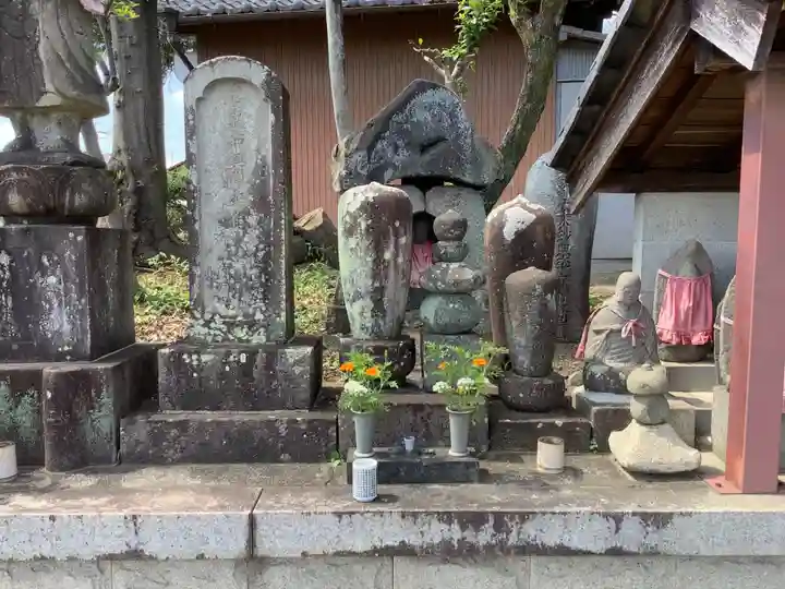 秋葉寺のお墓