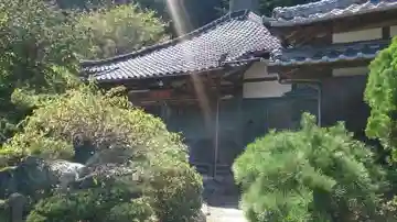 明鐘院独鈷寺の本殿・本堂