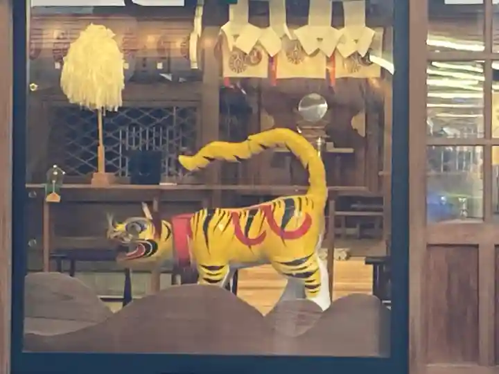 少彦名神社の{uncategorized: "未分類", other: "その他", undefined: "問題あり", building: "その他建物", grave: "お墓", sacred_gate: "鳥居", guardian: "狛犬", statue: "像", buddha: "仏像", history: "歴史", nature: "自然", garden: "庭園", animal: "動物", pagoda: "塔", temizu: "手水舎", mountain_gate: "山門・神門", sanctuary: "本殿・本堂", subordinate: "末社・摂社", art: "芸術", scenery: "景色", jizo: "地蔵", ema: "絵馬", goshuin: "御朱印", omikuji: "おみくじ", items: "授与品その他", amulet: "お守り", goshuincho: "御朱印帳", eats: "食事", festival: "お祭り", votive_dance: "神楽", shichigosan: "七五三参", wedding: "結婚式", experience: "体験その他", initially: "初詣", around: "周辺", anti_infection: "感染症対策"}