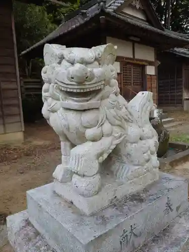 利倉神社の狛犬