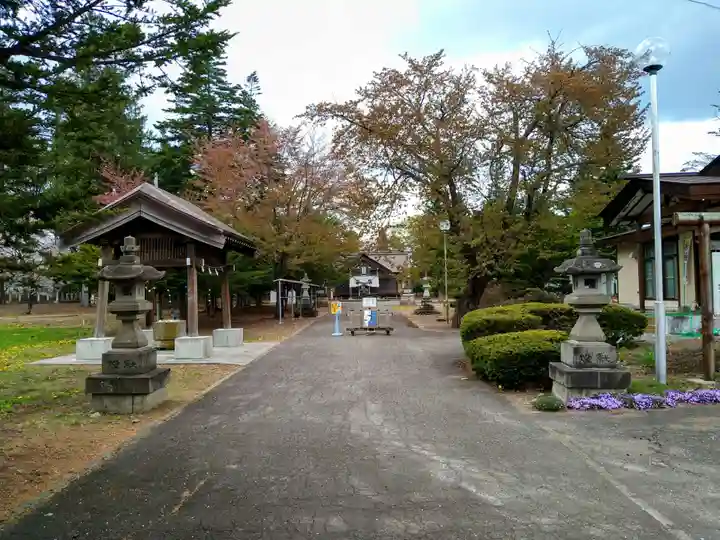 鹿追神社の庭園