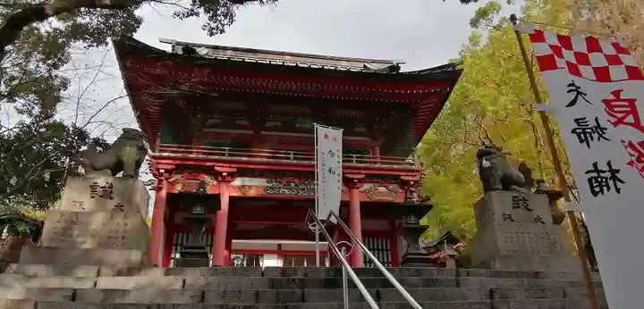 北岡神社の山門・神門
