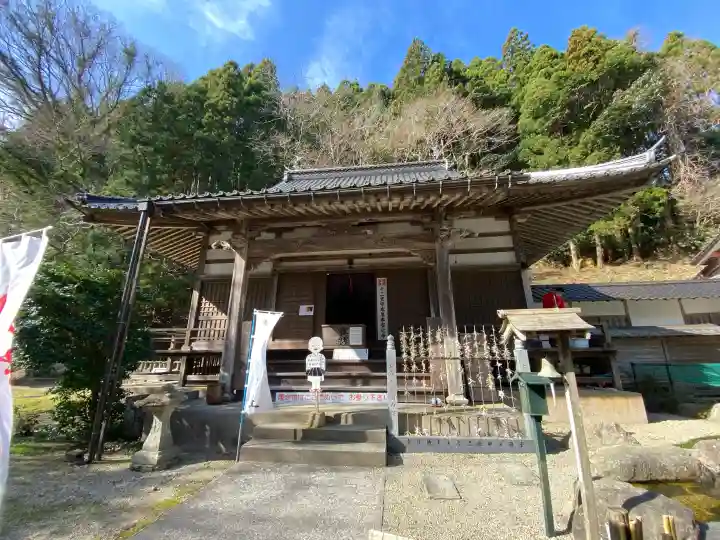 羅漢寺の{uncategorized: "未分類", other: "その他", undefined: "問題あり", building: "その他建物", grave: "お墓", sacred_gate: "鳥居", guardian: "狛犬", statue: "像", buddha: "仏像", history: "歴史", nature: "自然", garden: "庭園", animal: "動物", pagoda: "塔", temizu: "手水舎", mountain_gate: "山門・神門", sanctuary: "本殿・本堂", subordinate: "末社・摂社", art: "芸術", scenery: "景色", jizo: "地蔵", ema: "絵馬", goshuin: "御朱印", omikuji: "おみくじ", items: "授与品その他", amulet: "お守り", goshuincho: "御朱印帳", eats: "食事", festival: "お祭り", votive_dance: "神楽", shichigosan: "七五三参", wedding: "結婚式", experience: "体験その他", initially: "初詣", around: "周辺", anti_infection: "感染症対策"}