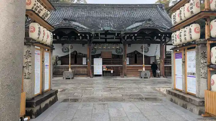 桑名宗社(春日神社)の{uncategorized: "未分類", other: "その他", undefined: "問題あり", building: "その他建物", grave: "お墓", sacred_gate: "鳥居", guardian: "狛犬", statue: "像", buddha: "仏像", history: "歴史", nature: "自然", garden: "庭園", animal: "動物", pagoda: "塔", temizu: "手水舎", mountain_gate: "山門・神門", sanctuary: "本殿・本堂", subordinate: "末社・摂社", art: "芸術", scenery: "景色", jizo: "地蔵", ema: "絵馬", goshuin: "御朱印", omikuji: "おみくじ", items: "授与品その他", amulet: "お守り", goshuincho: "御朱印帳", eats: "食事", festival: "お祭り", votive_dance: "神楽", shichigosan: "七五三参", wedding: "結婚式", experience: "体験その他", initially: "初詣", around: "周辺", anti_infection: "感染症対策"}