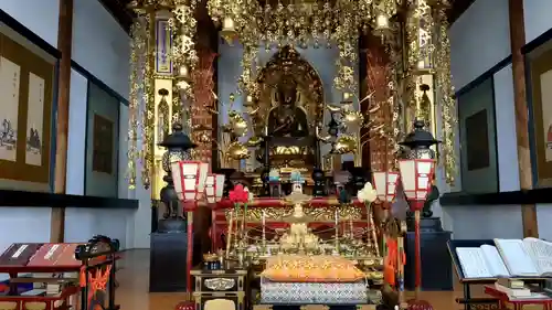 高野寺の本殿・本堂