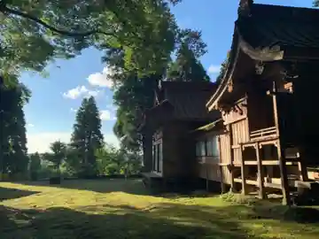 諏訪神社の本殿・本堂