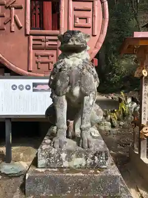聖神社の狛犬