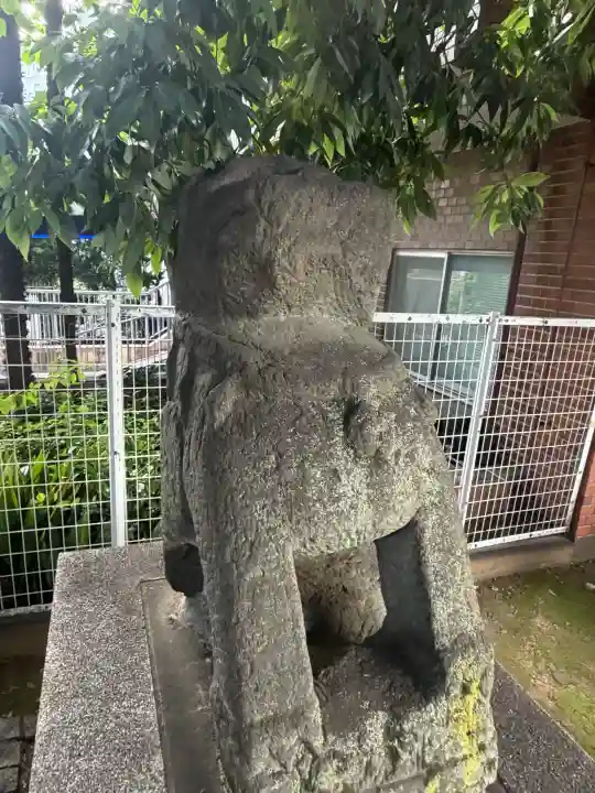 穏田神社の{uncategorized: "未分類", other: "その他", undefined: "問題あり", building: "その他建物", grave: "お墓", sacred_gate: "鳥居", guardian: "狛犬", statue: "像", buddha: "仏像", history: "歴史", nature: "自然", garden: "庭園", animal: "動物", pagoda: "塔", temizu: "手水舎", mountain_gate: "山門・神門", sanctuary: "本殿・本堂", subordinate: "末社・摂社", art: "芸術", scenery: "景色", jizo: "地蔵", ema: "絵馬", goshuin: "御朱印", omikuji: "おみくじ", items: "授与品その他", amulet: "お守り", goshuincho: "御朱印帳", eats: "食事", festival: "お祭り", votive_dance: "神楽", shichigosan: "七五三参", wedding: "結婚式", experience: "体験その他", initially: "初詣", around: "周辺", anti_infection: "感染症対策"}