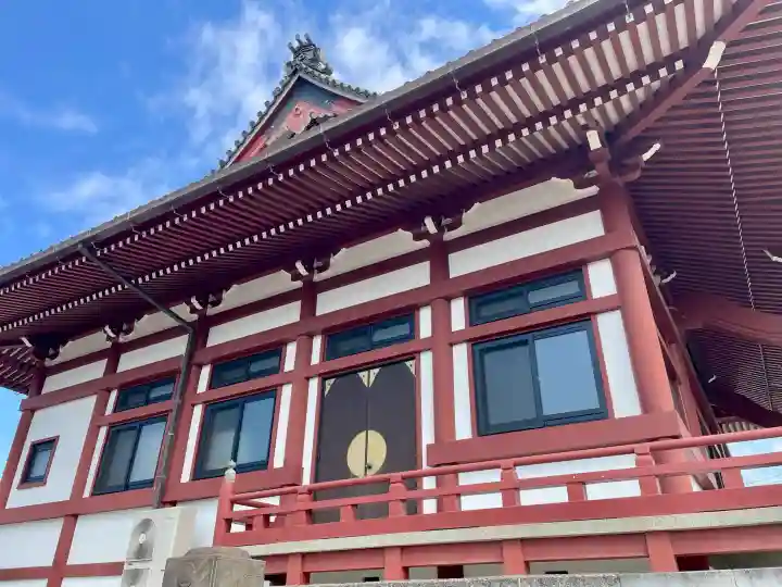 成佛寺の{uncategorized: "未分類", other: "その他", undefined: "問題あり", building: "その他建物", grave: "お墓", sacred_gate: "鳥居", guardian: "狛犬", statue: "像", buddha: "仏像", history: "歴史", nature: "自然", garden: "庭園", animal: "動物", pagoda: "塔", temizu: "手水舎", mountain_gate: "山門・神門", sanctuary: "本殿・本堂", subordinate: "末社・摂社", art: "芸術", scenery: "景色", jizo: "地蔵", ema: "絵馬", goshuin: "御朱印", omikuji: "おみくじ", items: "授与品その他", amulet: "お守り", goshuincho: "御朱印帳", eats: "食事", festival: "お祭り", votive_dance: "神楽", shichigosan: "七五三参", wedding: "結婚式", experience: "体験その他", initially: "初詣", around: "周辺", anti_infection: "感染症対策"}