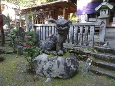 五所駒瀧神社の狛犬