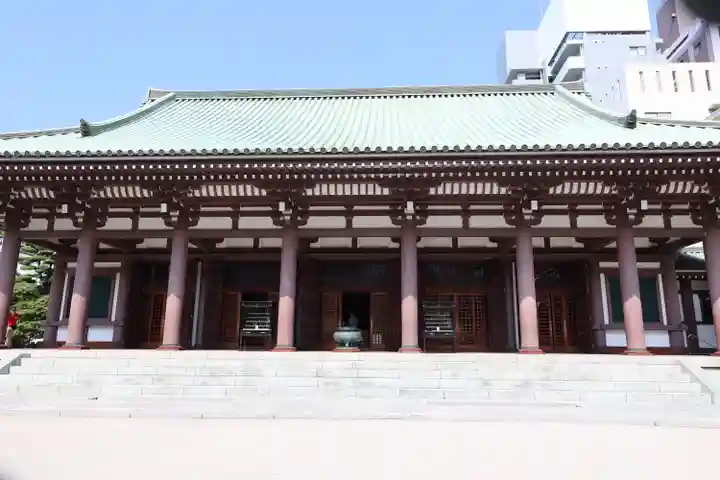 東長寺の本殿・本堂
