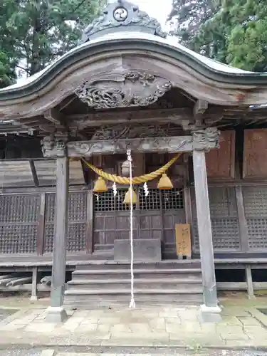 神原田神社の本殿