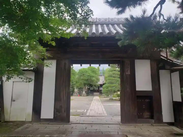 聖衆来迎寺の山門・神門