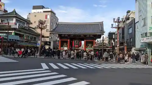 浅草寺の山門