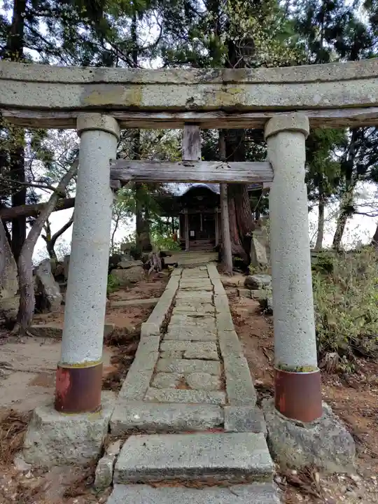犬の宮猫の宮(山形県)