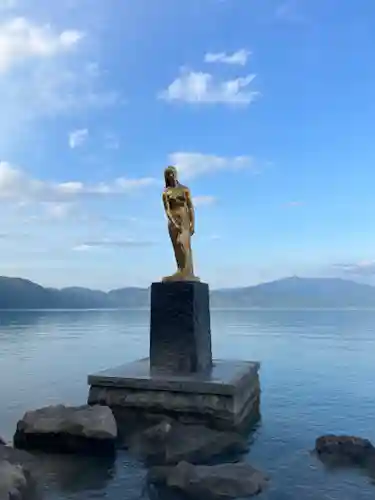 浮木神社の像