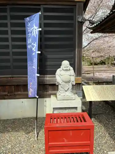 大杉神社の{uncategorized: "未分類", other: "その他", undefined: "問題あり", building: "その他建物", grave: "お墓", sacred_gate: "鳥居", guardian: "狛犬", statue: "像", buddha: "仏像", history: "歴史", nature: "自然", garden: "庭園", animal: "動物", pagoda: "塔", temizu: "手水舎", mountain_gate: "山門・神門", sanctuary: "本殿・本堂", subordinate: "末社・摂社", art: "芸術", scenery: "景色", jizo: "地蔵", ema: "絵馬", goshuin: "御朱印", omikuji: "おみくじ", items: "授与品その他", amulet: "お守り", goshuincho: "御朱印帳", eats: "食事", festival: "お祭り", votive_dance: "神楽", shichigosan: "七五三参", wedding: "結婚式", experience: "体験その他", initially: "初詣", around: "周辺", anti_infection: "感染症対策"}