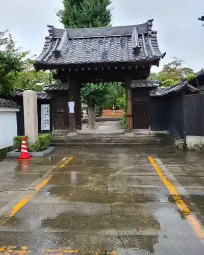 大蔵院の山門