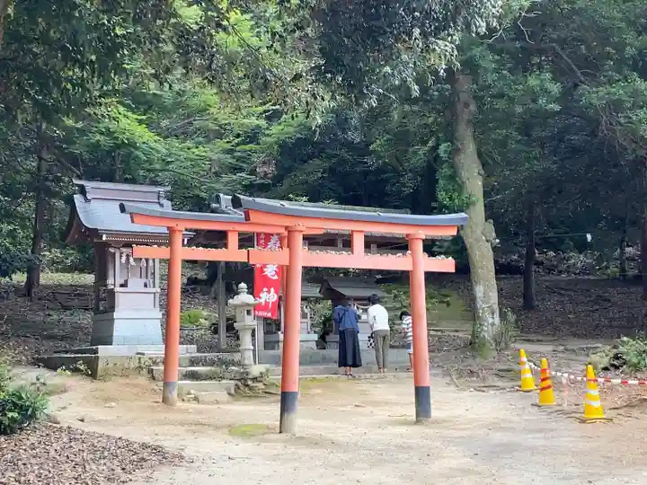 白鬚神社の鳥居