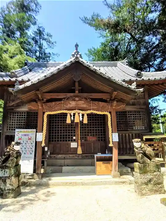 白鬚神社の本殿・本堂