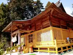 子眉嶺神社の本殿