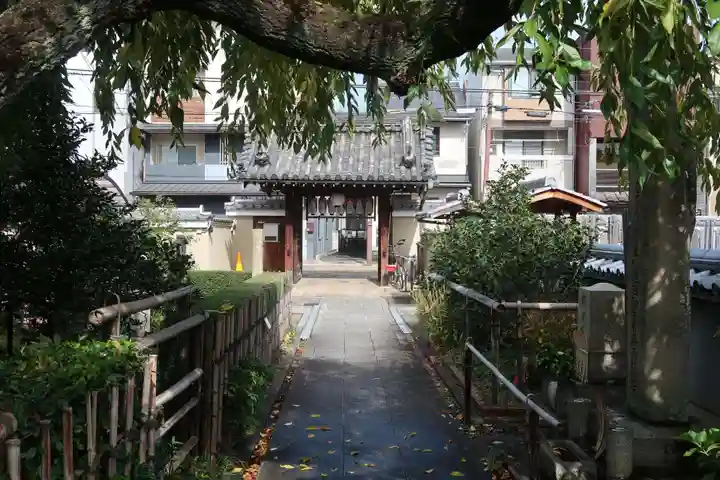 地蔵院(椿寺)の山門・神門