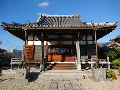 興證寺の本殿・本堂