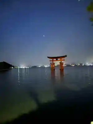 厳島神社の鳥居