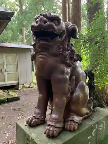 熊野神社の狛犬