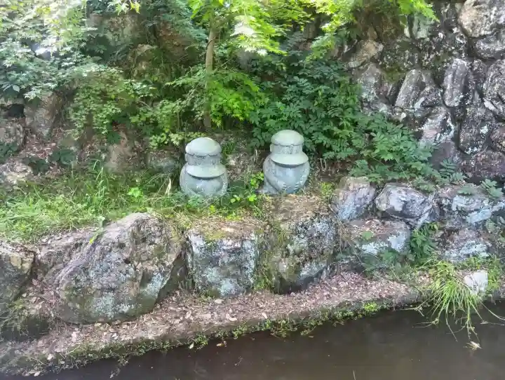 龍神神社の{uncategorized: "未分類", other: "その他", undefined: "問題あり", building: "その他建物", grave: "お墓", sacred_gate: "鳥居", guardian: "狛犬", statue: "像", buddha: "仏像", history: "歴史", nature: "自然", garden: "庭園", animal: "動物", pagoda: "塔", temizu: "手水舎", mountain_gate: "山門・神門", sanctuary: "本殿・本堂", subordinate: "末社・摂社", art: "芸術", scenery: "景色", jizo: "地蔵", ema: "絵馬", goshuin: "御朱印", omikuji: "おみくじ", items: "授与品その他", amulet: "お守り", goshuincho: "御朱印帳", eats: "食事", festival: "お祭り", votive_dance: "神楽", shichigosan: "七五三参", wedding: "結婚式", experience: "体験その他", initially: "初詣", around: "周辺", anti_infection: "感染症対策"}