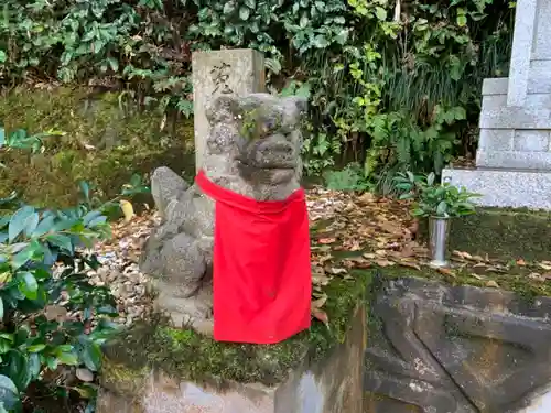 菟越神社の狛犬