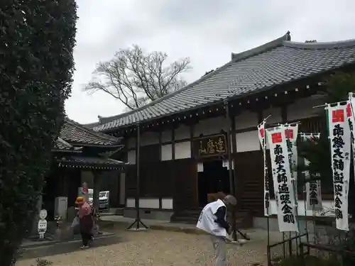 葦航寺の本殿・本堂