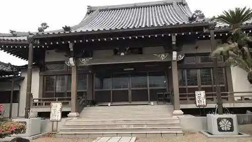 雲居寺の本殿・本堂