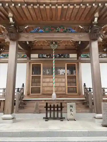 安楽寺の本殿・本堂